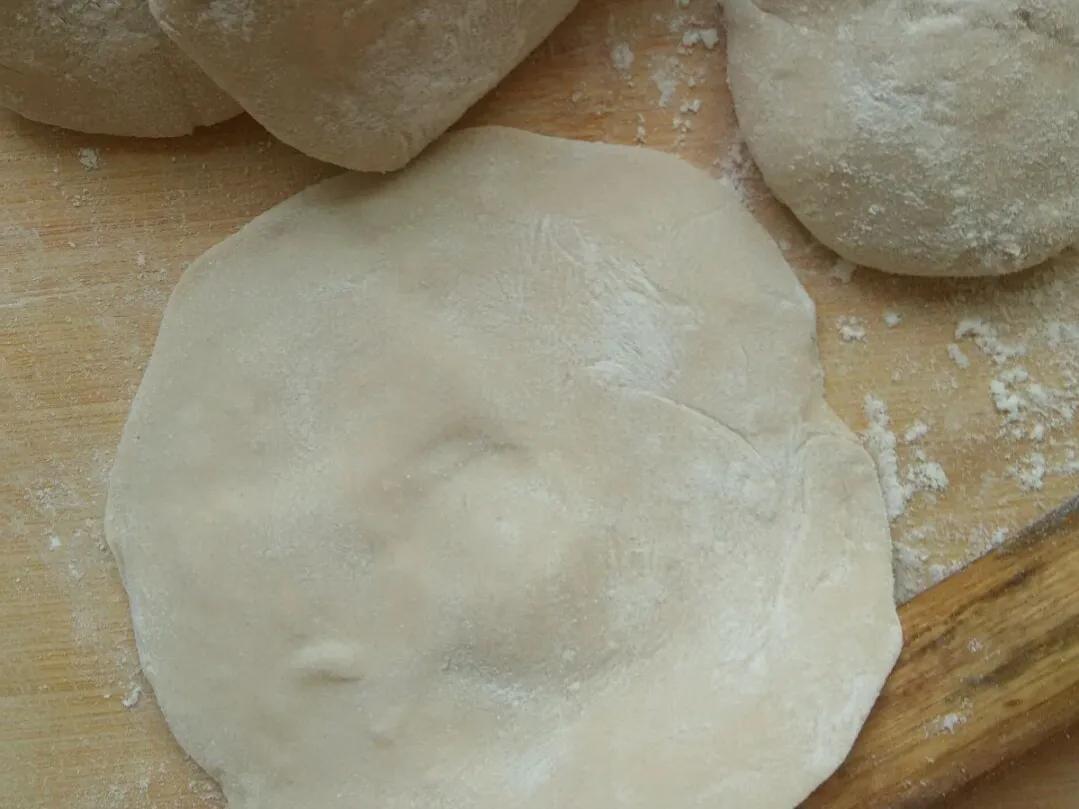 包饺子的教程_做包子教程全过程-7