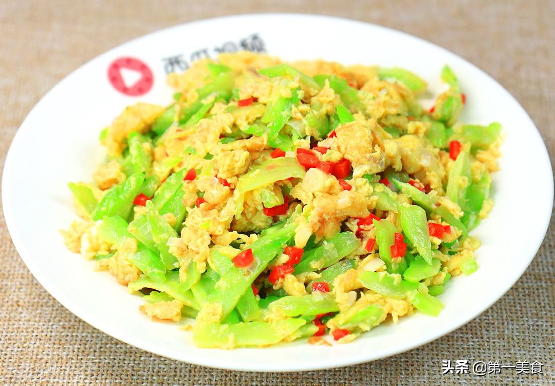 苦瓜炒鸡蛋怎么炒好吃（炒苦瓜不苦的小秘诀）-7
