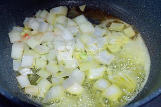 牛肉罗宋汤怎么做好吃（牛肉罗宋汤的家庭简单做法）-5