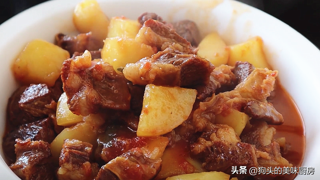 饭店西红柿牛腩的做法，番茄炖牛腩的教程-3