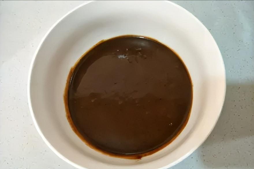北京炸酱面的酱的做法（北京炸酱面的炸酱熬制）-2
