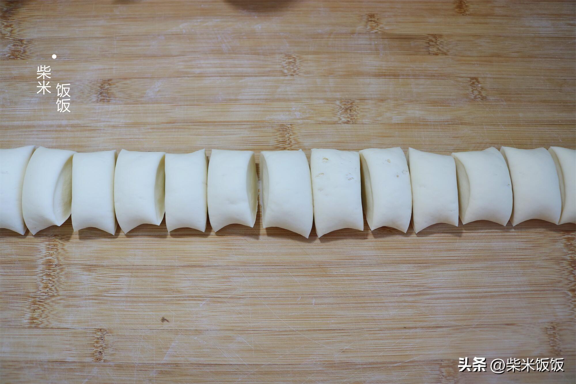 芹菜猪肉包子馅的做法，猪肉芹菜馅最佳搭配-11