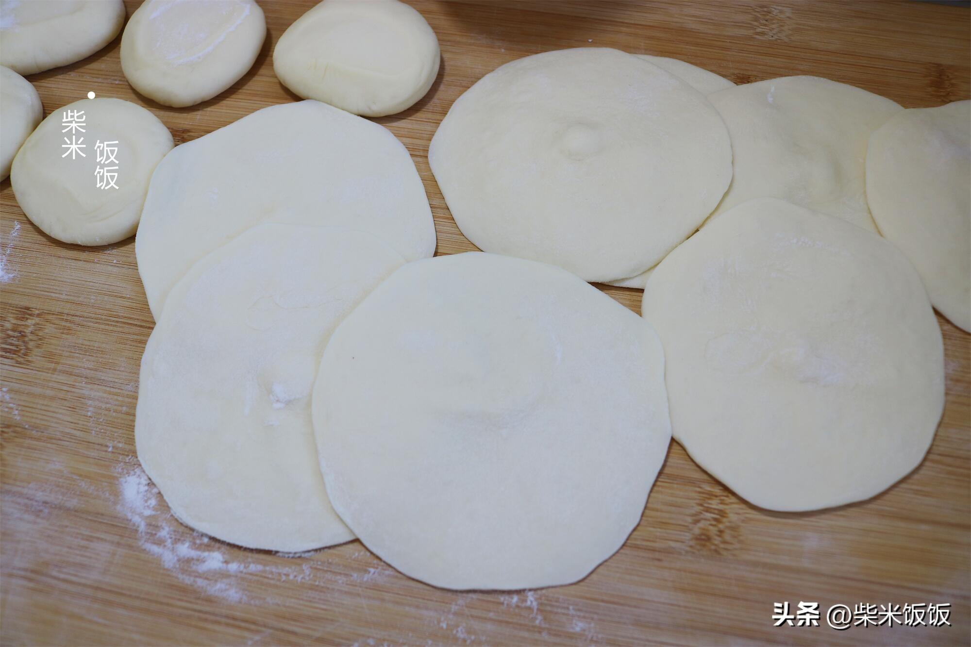 芹菜猪肉包子馅的做法，猪肉芹菜馅最佳搭配-12