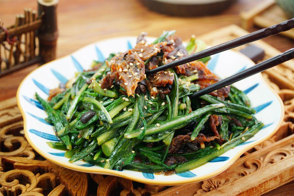 豆豉鲮鱼油菜的做法大全（油麦菜炒豆豉鲮鱼窍门）-3
