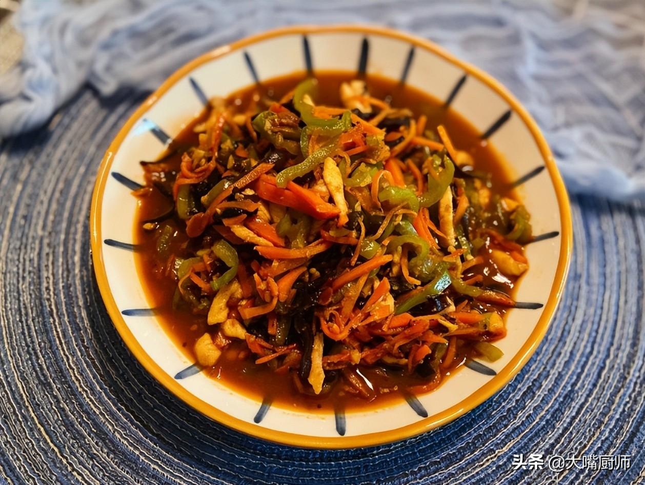 鱼香肉丝的简单做法大全（怎样做鱼香肉丝好吃）-8