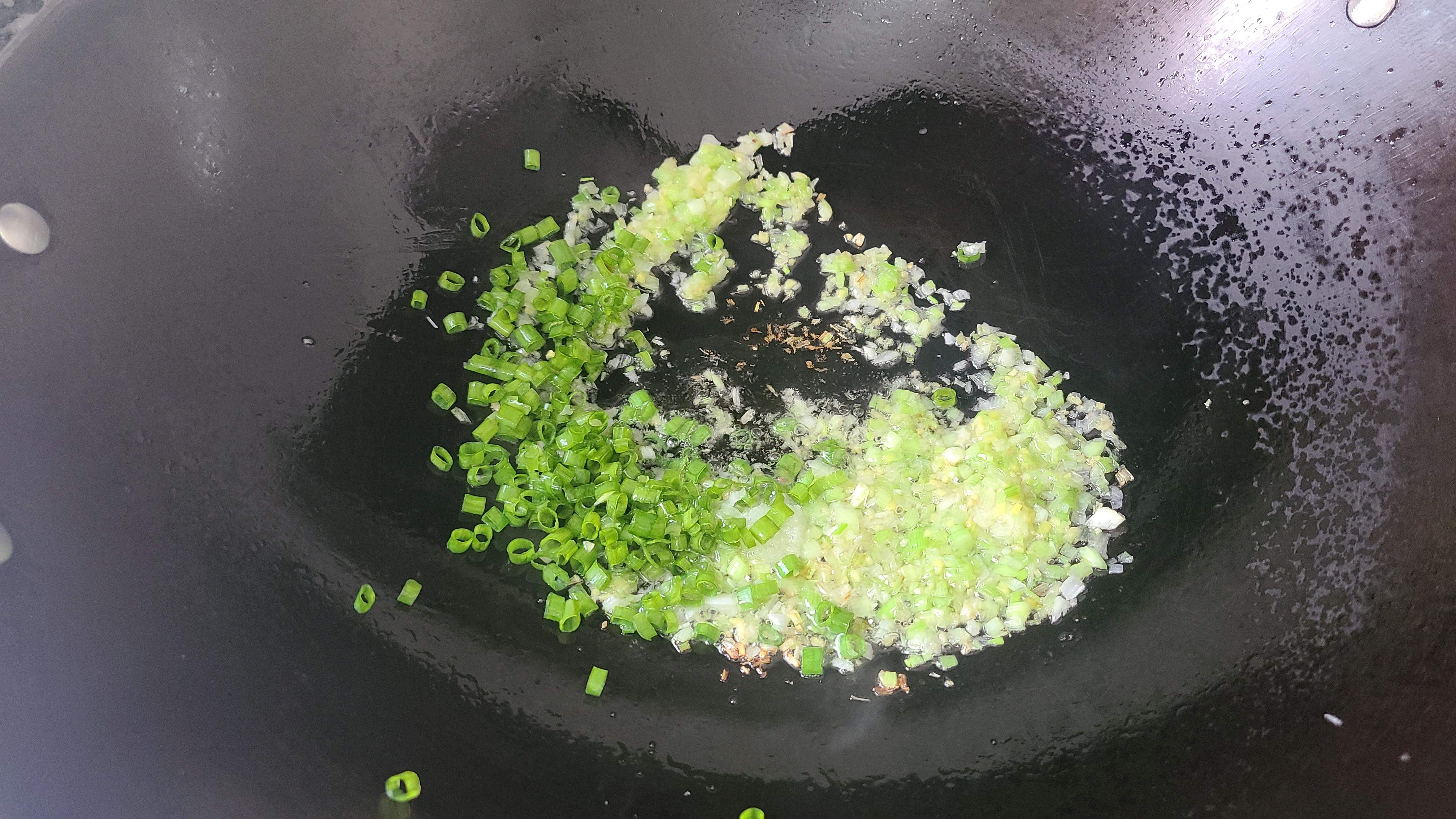 手撕鸡的制作方法和配料，广式手撕鸡的正宗做法-8
