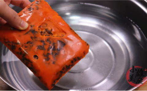 火锅汤底怎么熬好喝（火锅底料汤底的做法）