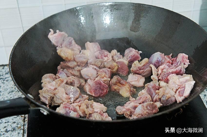 牛腩炖柿子怎么做最好吃，牛肉柿子汤怎么做好吃又入味？-4