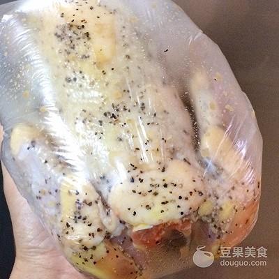 烤全鸡的制作方法和配方（烤鸡腌制料配方大全）-5