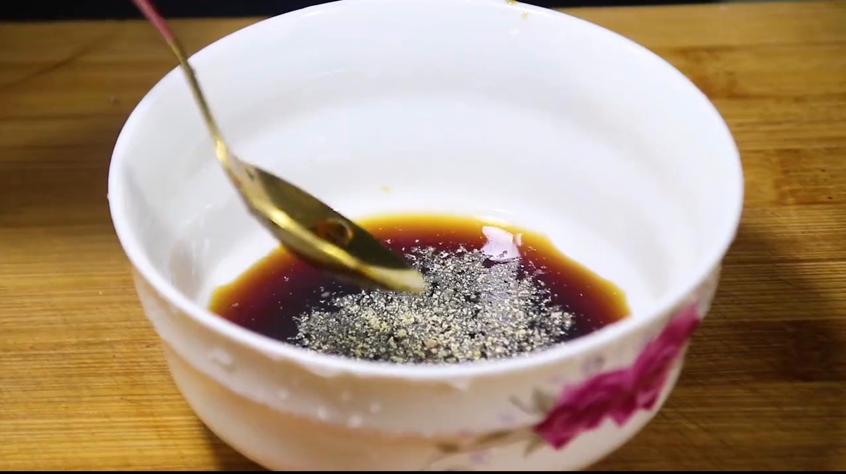 油焖大虾家庭制作方法（油焖大虾放什么配料）-5