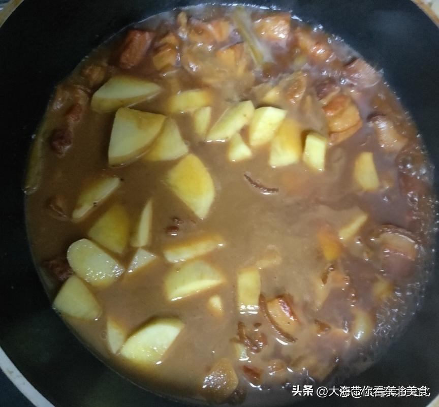 红烧肉炖土豆怎么做好吃 ？（红烧肉炖土豆的简单做法）-9