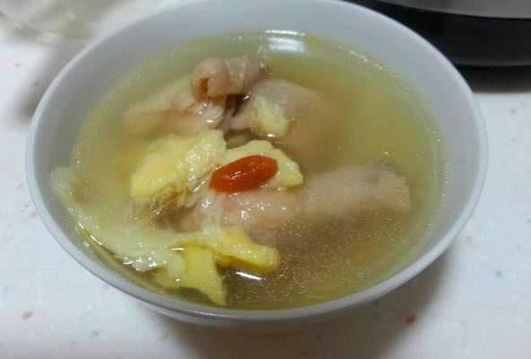 榴莲壳炖鸡的做法大全（榴莲炖鸡是用壳还是肉）-1