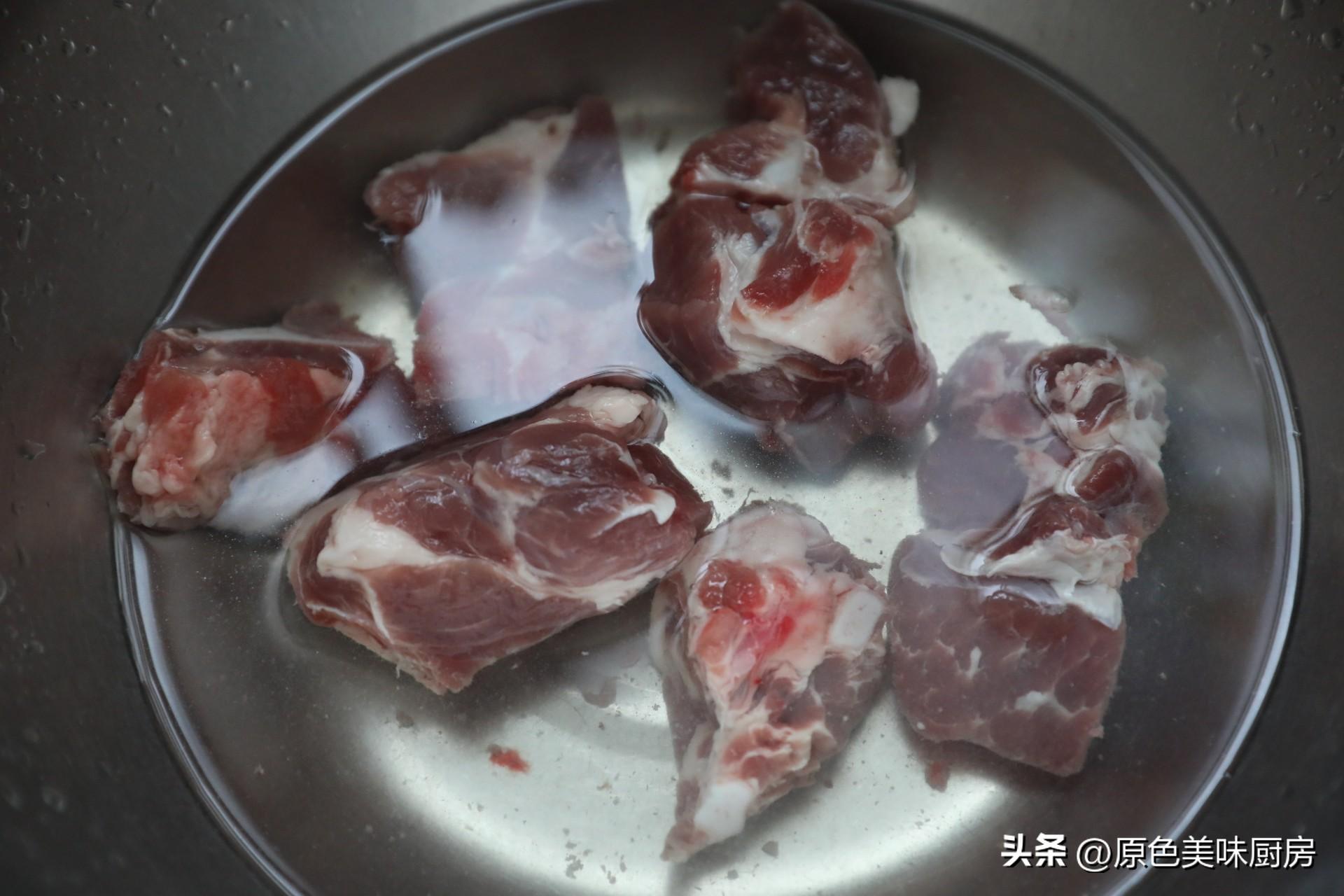 排骨炖土豆怎么做好吃（排骨汤炖土豆的做法）-4