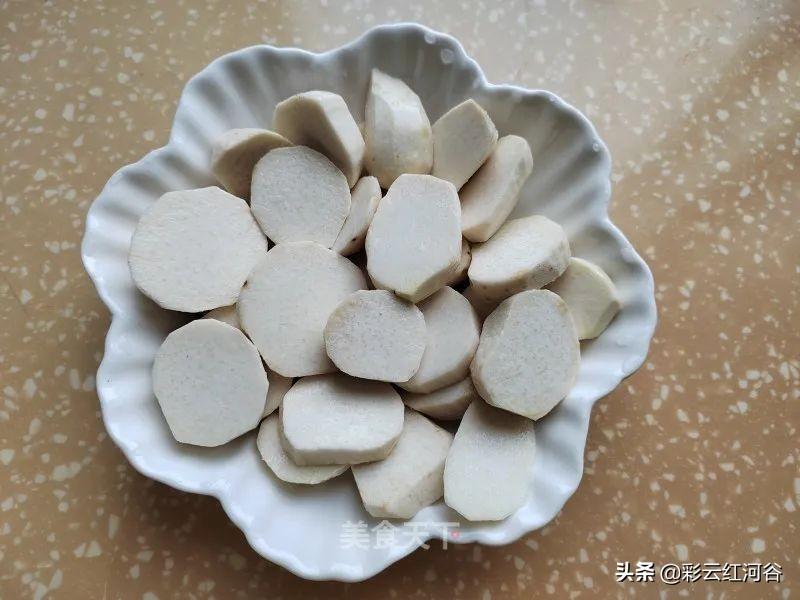 排骨芋头蒸排骨的做法 饭店的蒸排骨芋头怎么做？-6