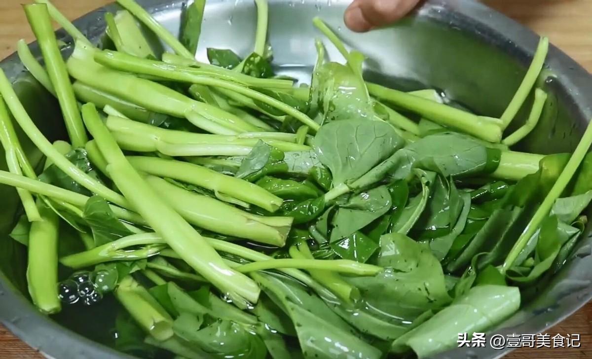 空心菜怎么做好吃又简单_空心菜的做法-2