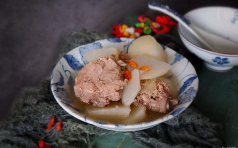羊排炖萝卜可以放枸杞吗（羊排炖萝卜的做法）