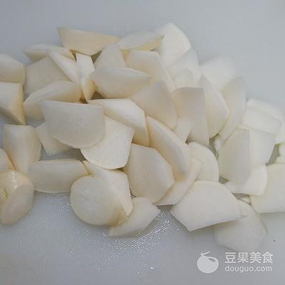 羊排炖萝卜可以放枸杞吗（羊排炖萝卜的做法）-7