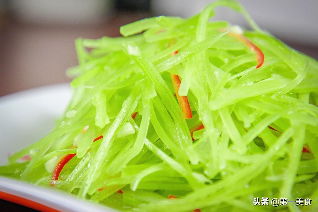 莴笋丝凉拌需要焯水不_凉拌笋丝需要焯水吗？-1
