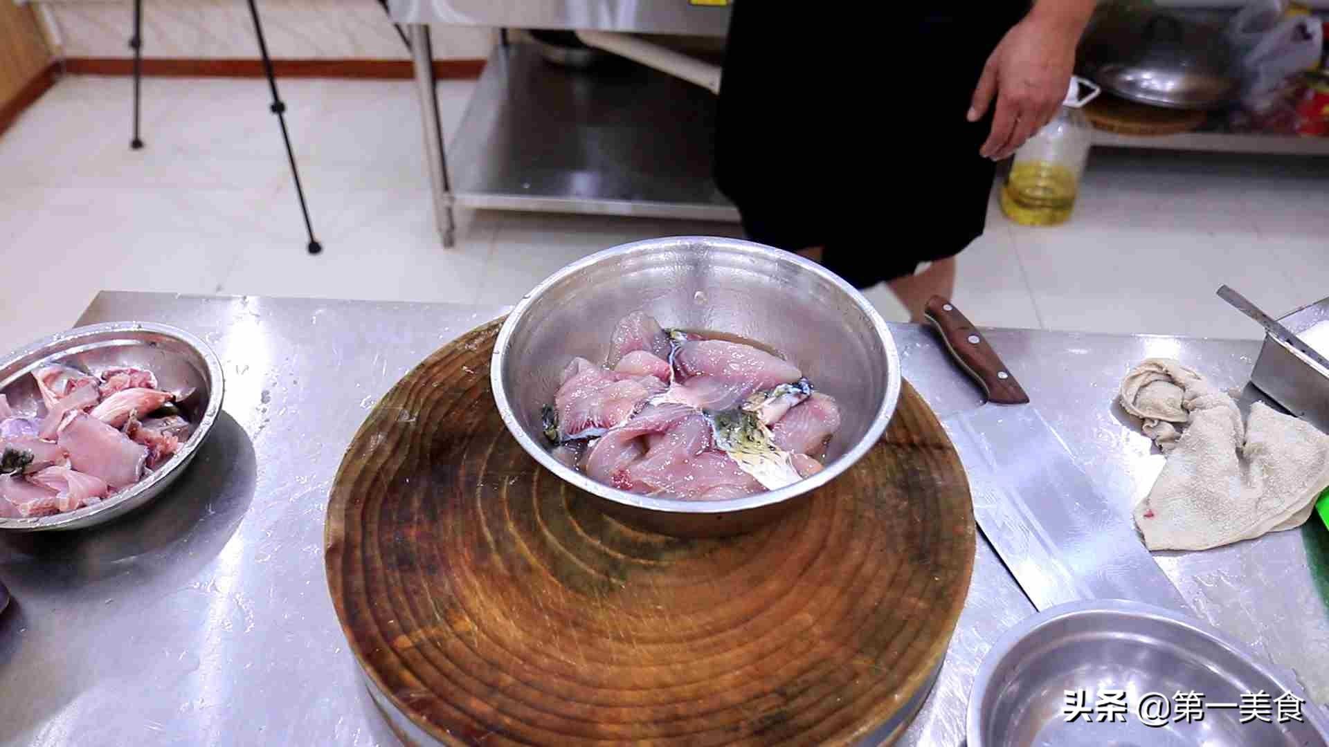 请教酸菜鱼的做法 怎样做酸菜鱼?-4