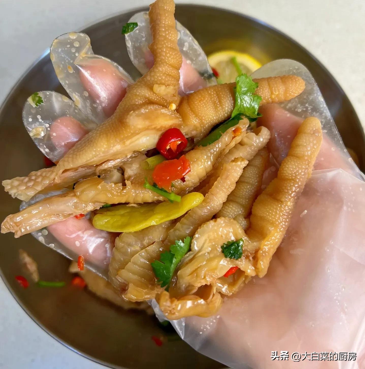 无骨鸡爪的做法柠檬酸辣味 柠檬无骨鸡爪配料表-1