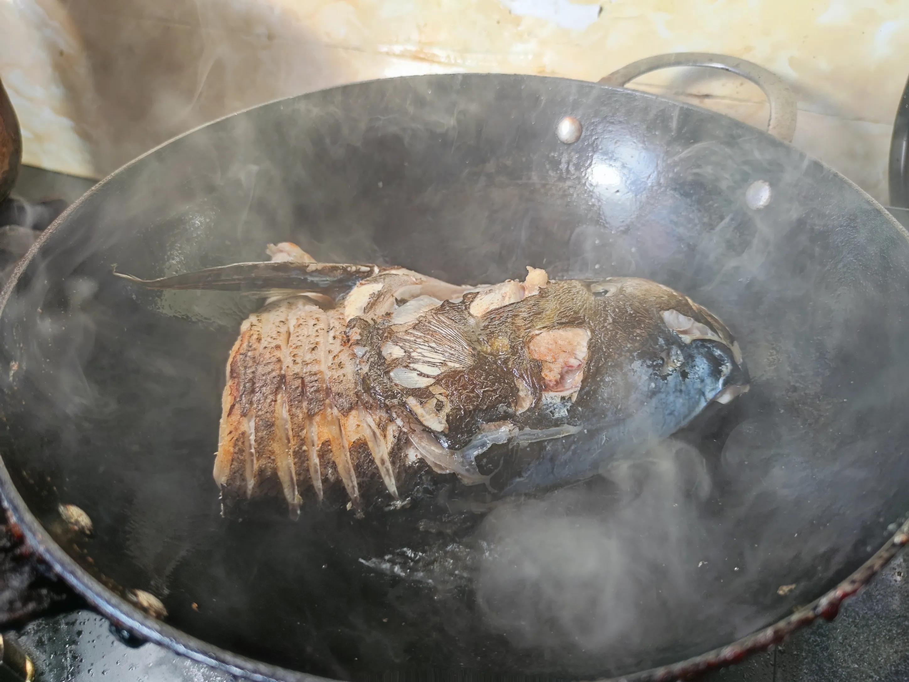 什么鱼比较适合做鱼汤 鱼汤加什么食材最好吃？-5
