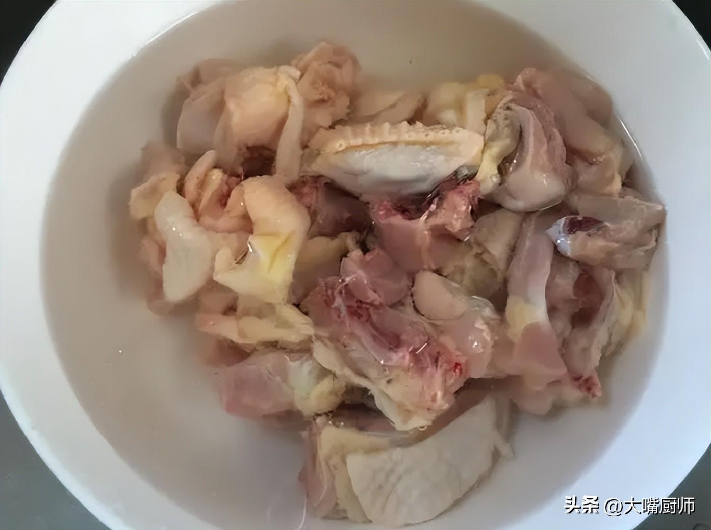 家庭鸡汤怎么炖好喝（怎样才能炖出好喝的鸡汤）-4
