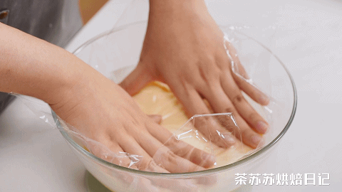 千层蛋糕的做法和配方做法_懒人蛋糕10秒学会-7