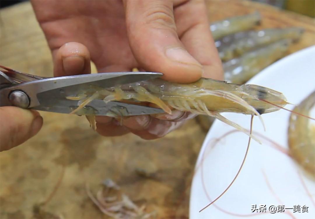 油焖大虾家庭制作方法 家常版油焖大虾怎么做？-2