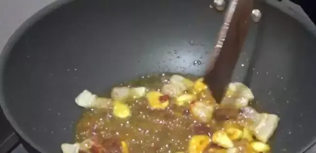 怎样做花菜好吃又简单（花菜怎么做最好吃）-6