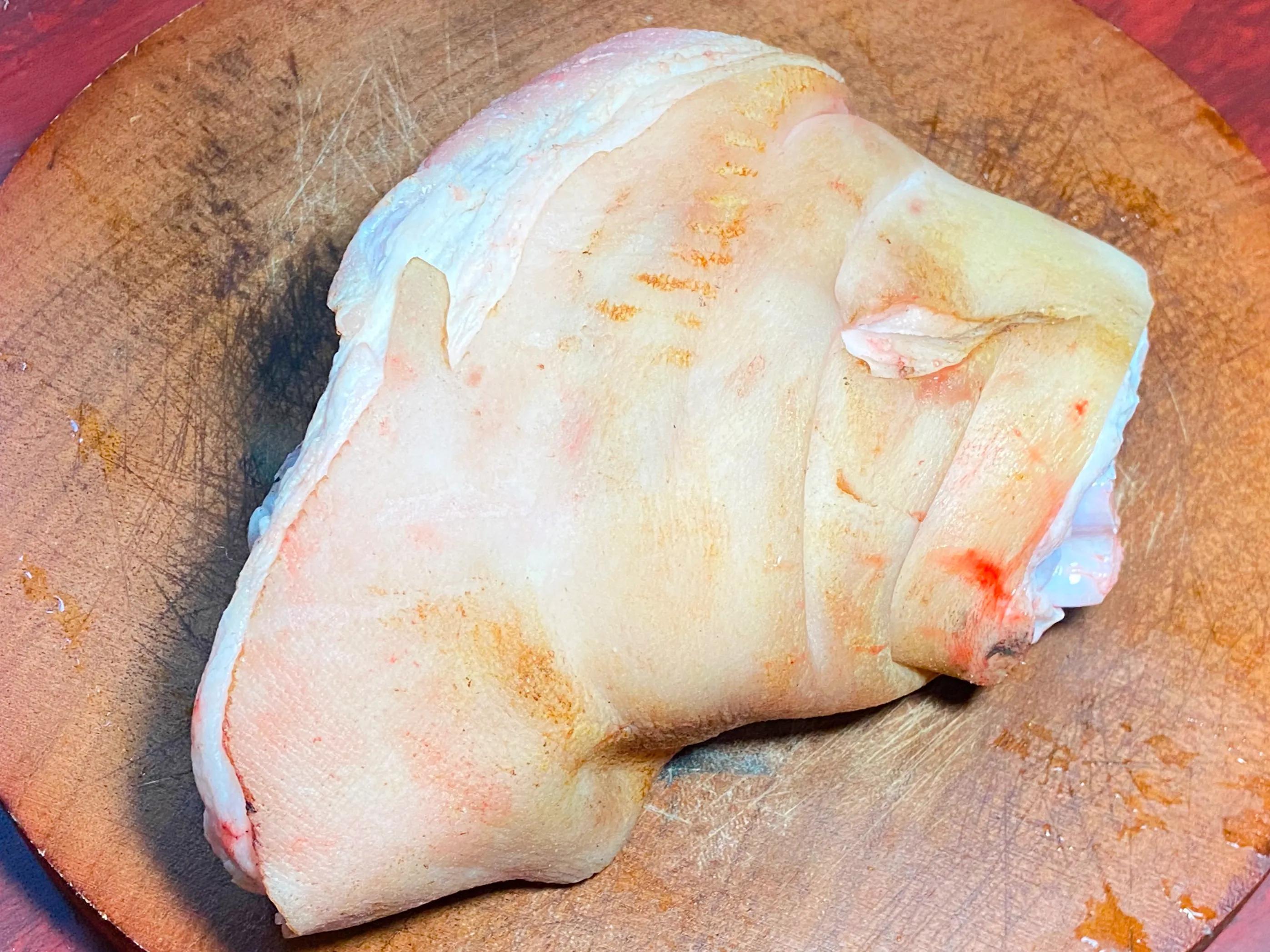 肘子肉怎么做好吃又简单_家常炖肘子最简单做法-2