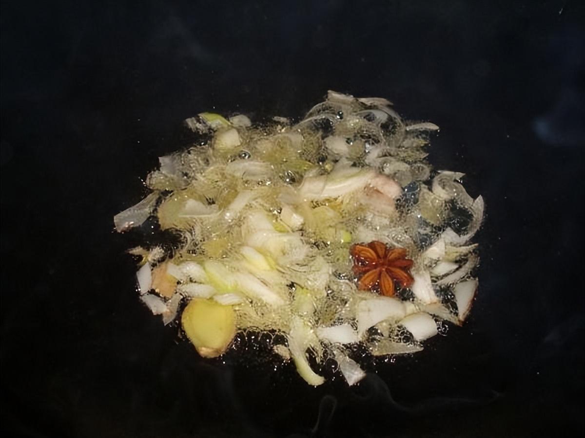炖鱼的做法大全家常菜，正宗炖鱼调料配方大全-1