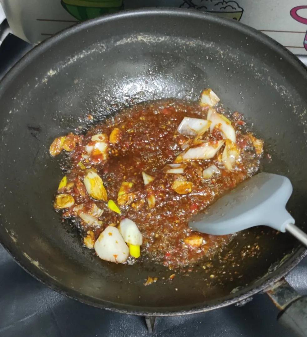 黄蚬子怎么做好吃_冻黄蚬子肉如何做好吃？-3