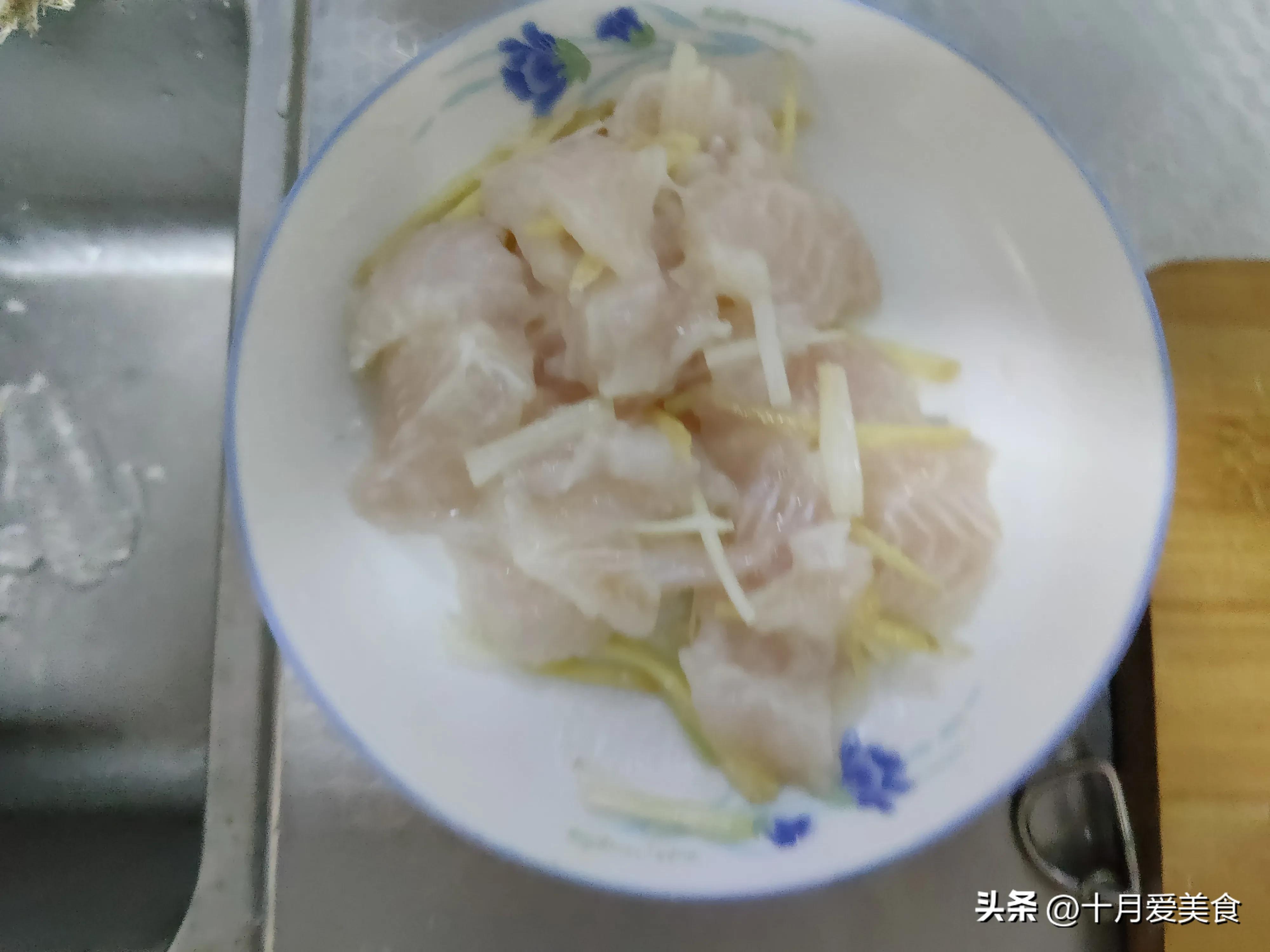 西红柿炒巴沙鱼的做法（番茄巴沙鱼怎么做才好吃）-2