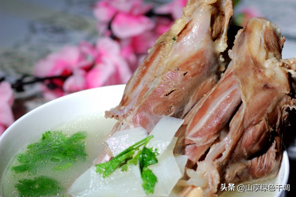 炖羊腿肉配方窍门_ 如何炖羊腿肉软烂不柴-1