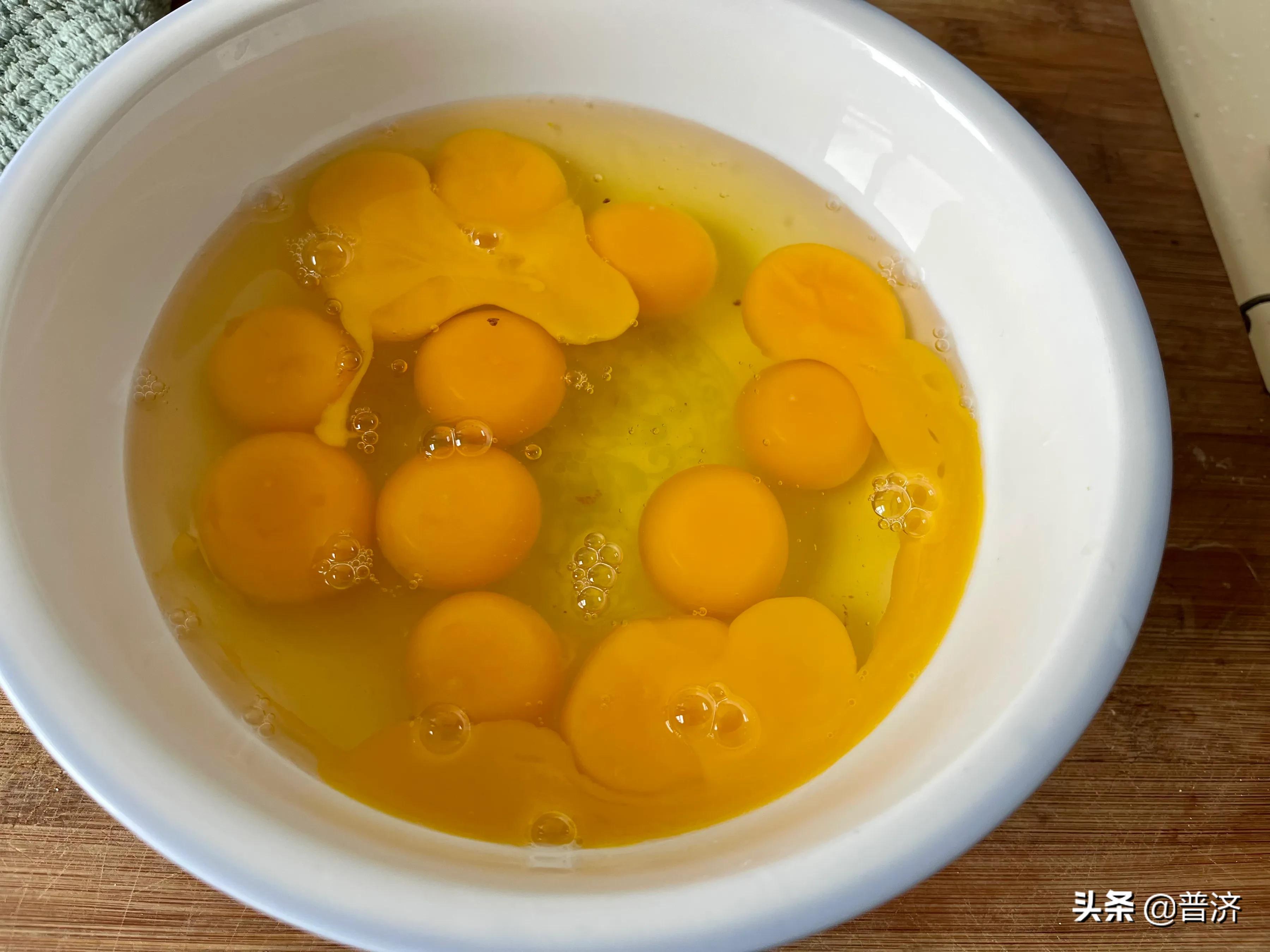 荠菜饺馅子怎么做（荠菜包素馅饺子配什么菜较好）-8
