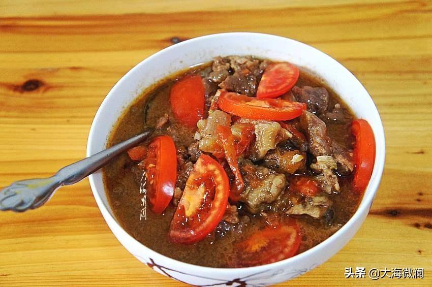 牛腩炖柿子怎么做最好吃，牛肉柿子汤怎么做好吃又入味？-1