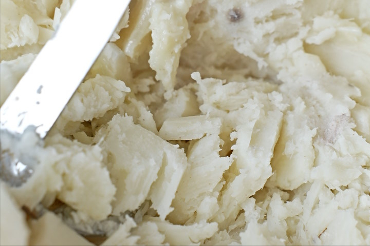 怎样做月饼好吃又简单（冰皮山药流心月饼的做法）-5