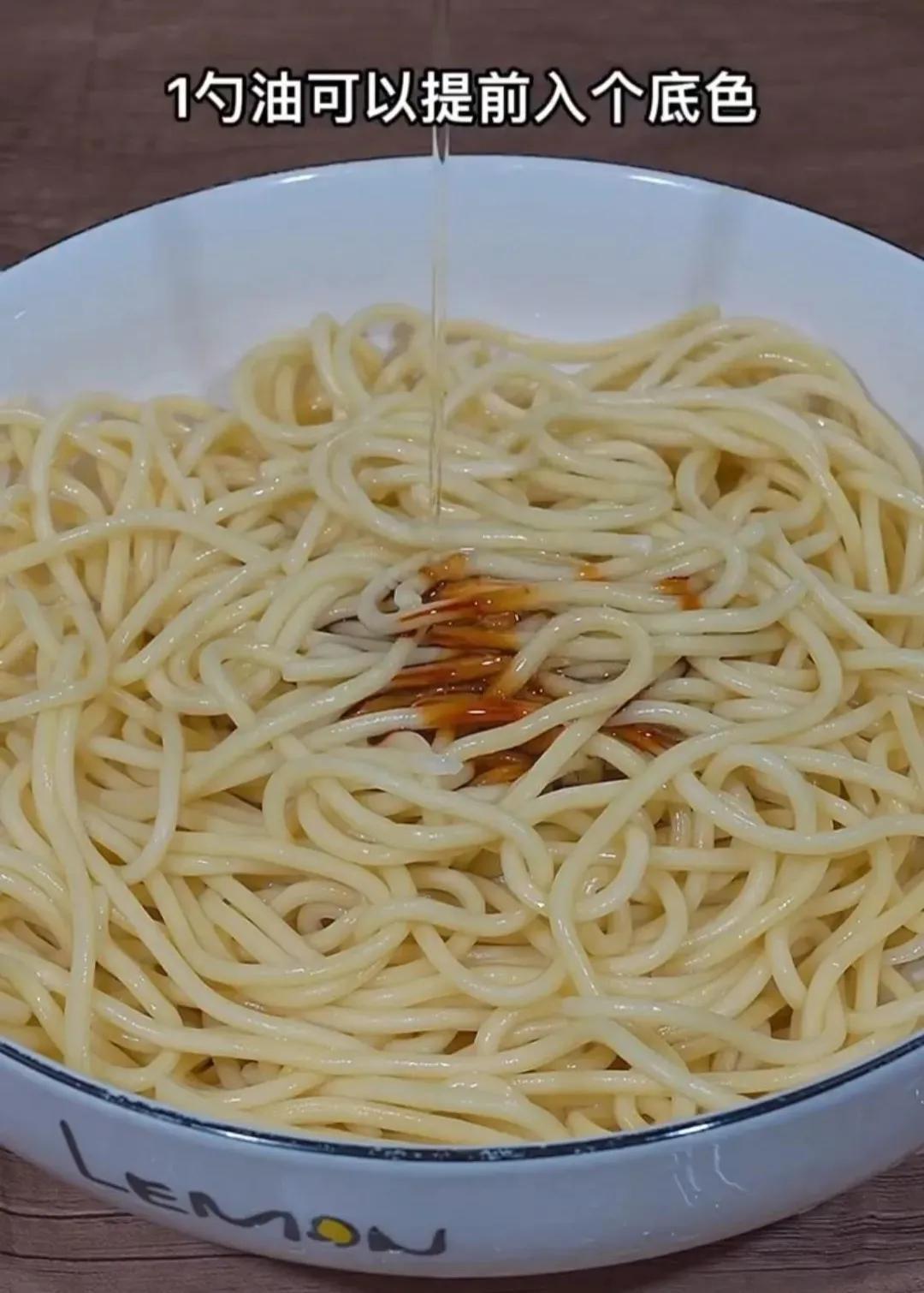 炒面的做法简单又好吃（炒面怎么做的）-8