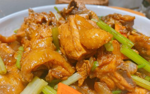 爆炒鸡怎么炒又嫩好吃（家常炒鸡怎么做好吃）