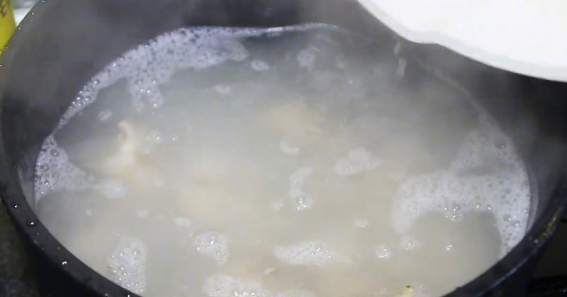 排骨炖莲藕怎么做好吃，排骨煮藕如何做好吃？-8