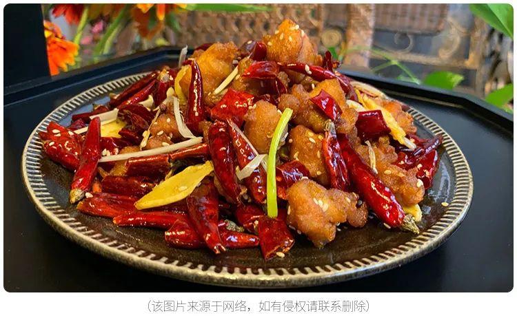 辣子鸡丁的家常做法（正宗的辣子鸡丁的做法）-1
