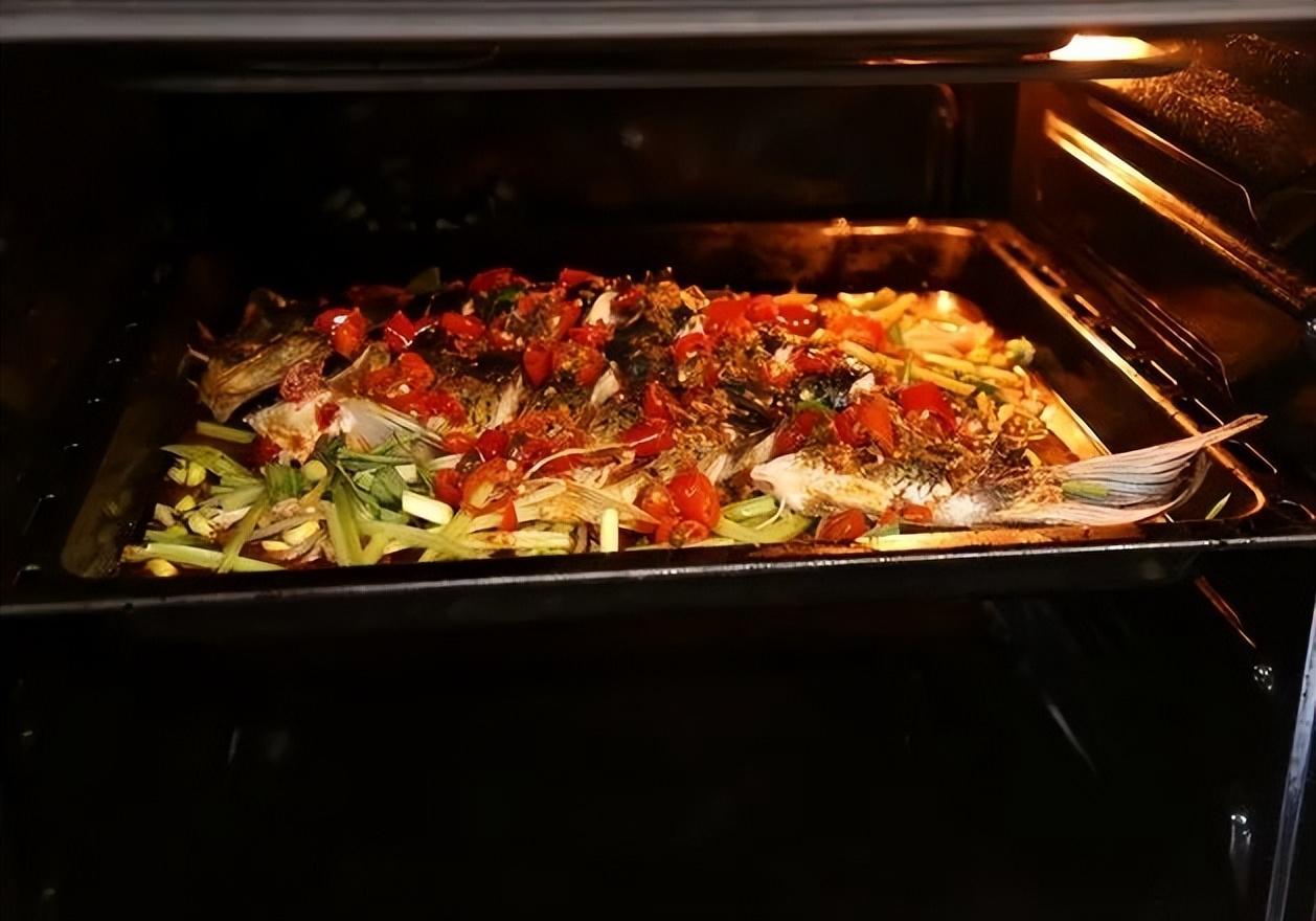 烤鱼的制作方法和配料（电烤箱烤鱼的家常做法）-13