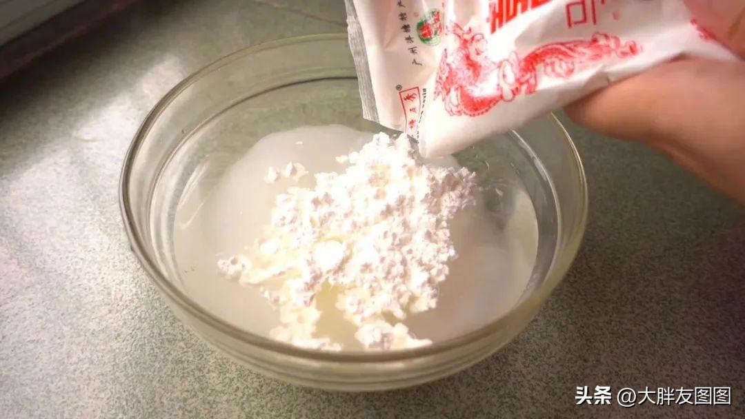 怎样做马蹄糕的最简单方法，马蹄糕怎么做好吃又简单-3