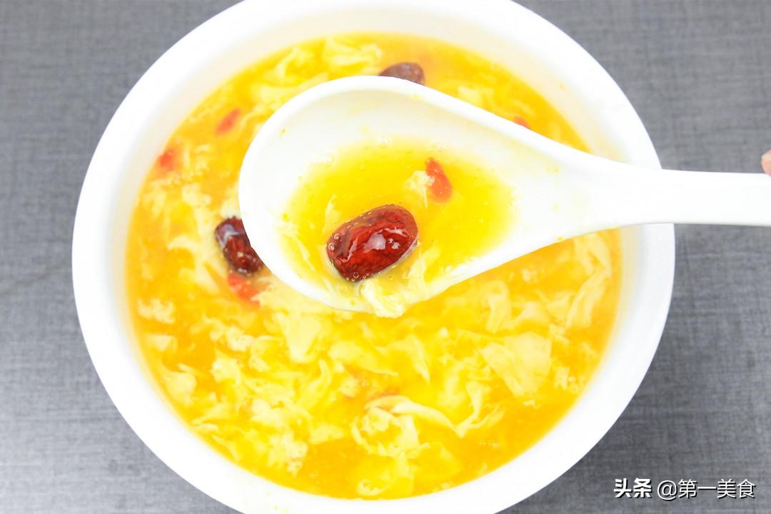 鸡蛋玉米羹的家常做法_饭店里的玉米羹咋做的-1