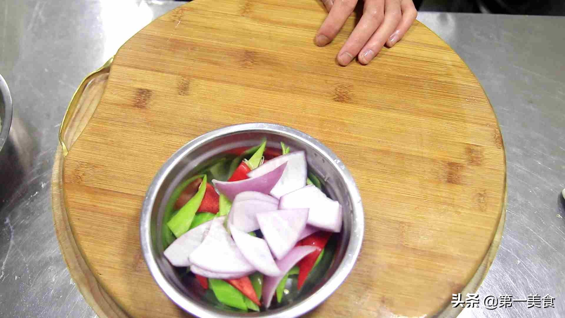 红烧鱿鱼的家常做法窍门，红烧鱿鱼干怎么做好吃又简单-5