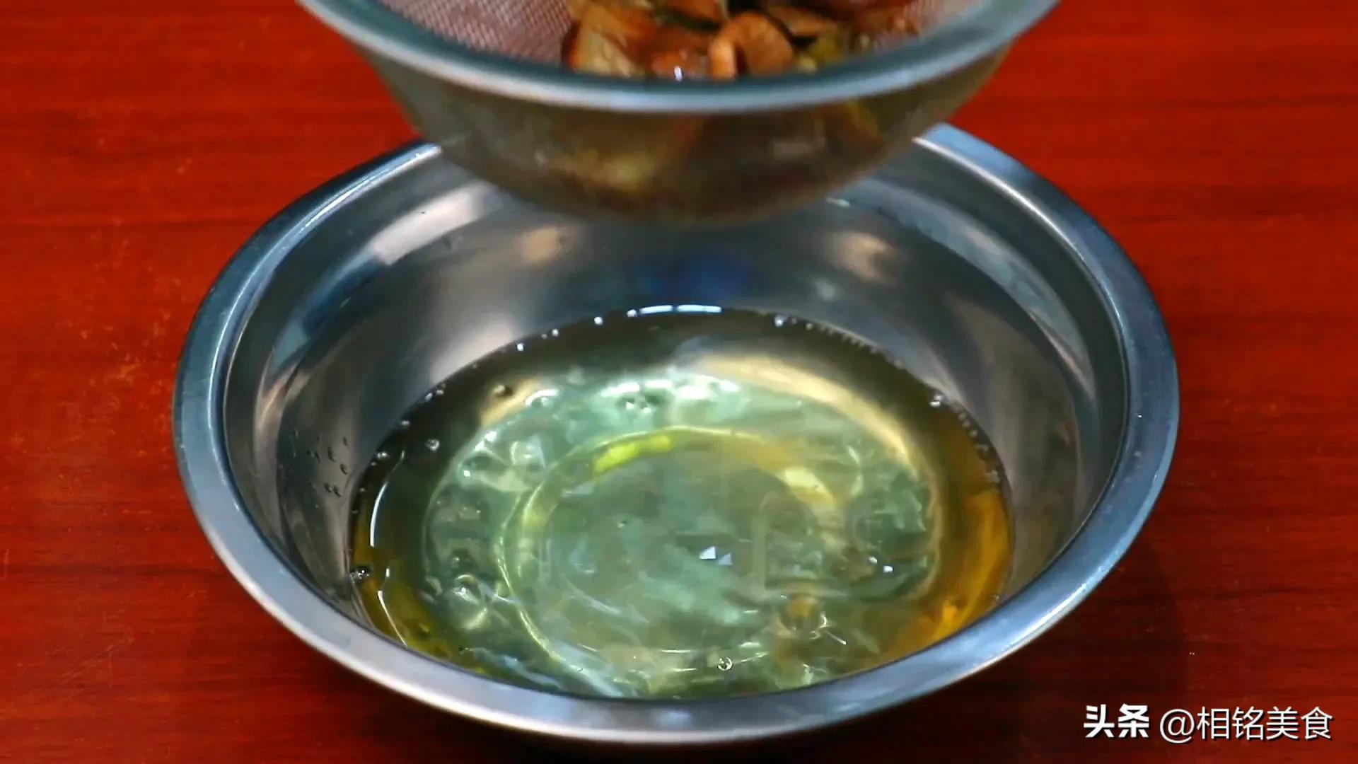 五香花生的做法和配料_五香咸干花生米的做法-21