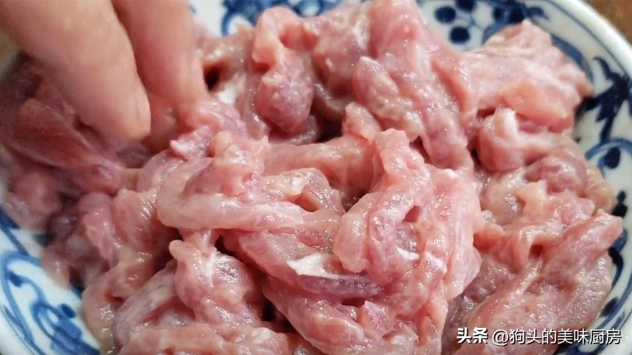 卷饼可以卷什么菜好吃（菠菜卷怎么做好吃窍门）-9