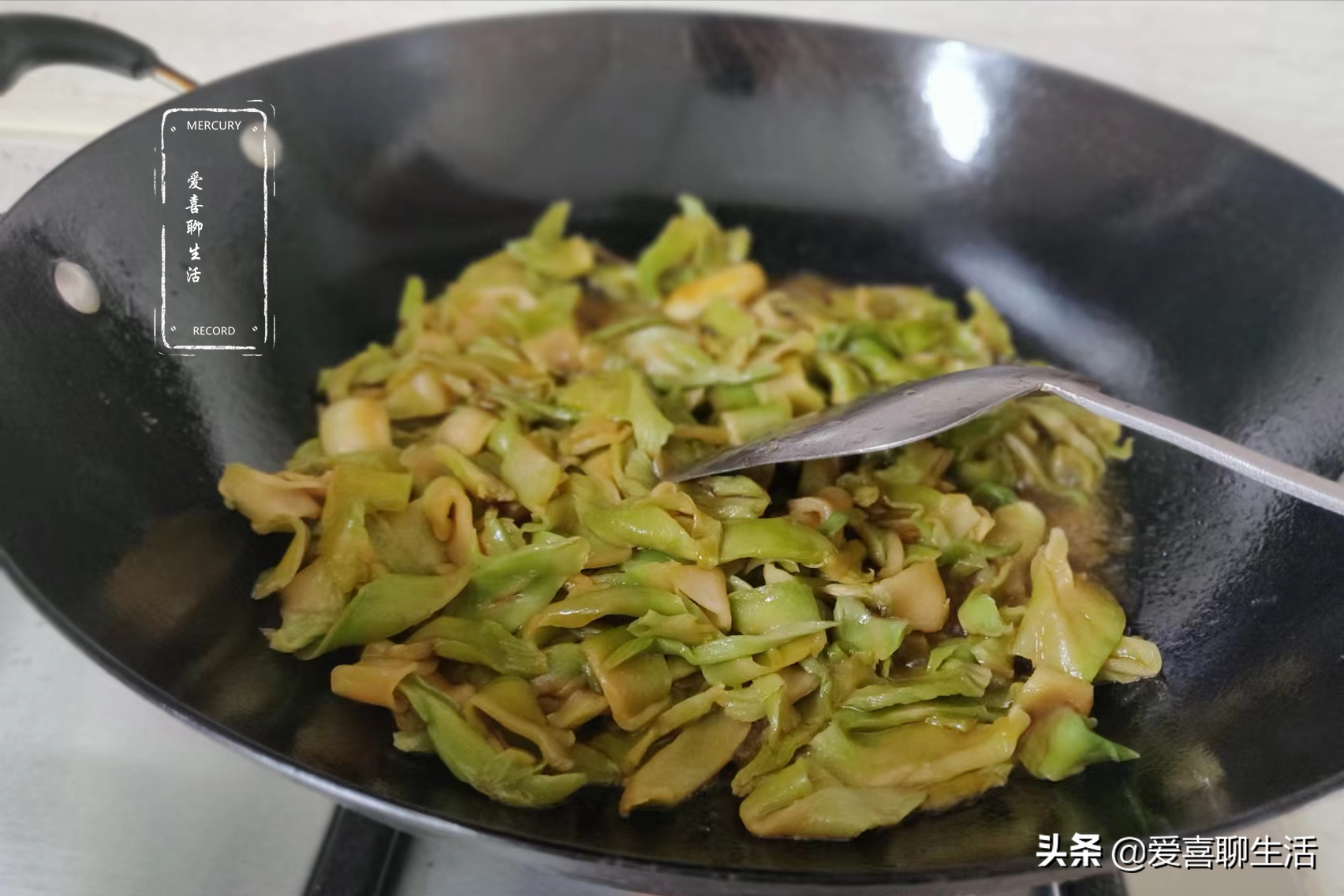 莴苣干的做法大全图解（爆炒莴笋的做法）-9