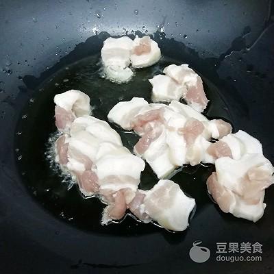 猪肉酸菜炖粉条怎么做好吃（酸菜白肉粉条的做法）-8
