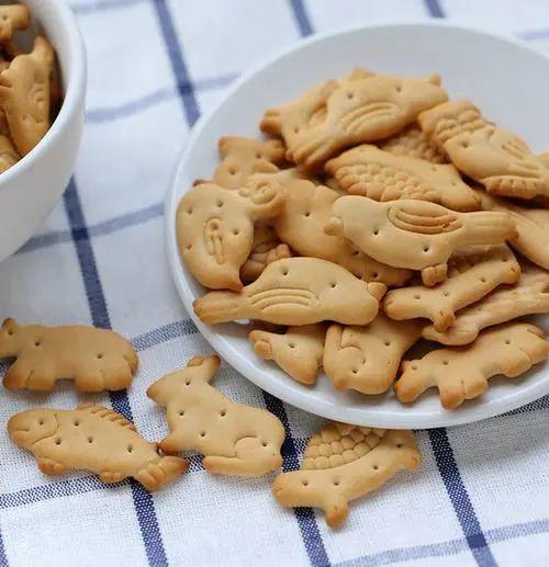 哪个牌子的苏打饼干好吃（上海苏打饼干哪家好）-11